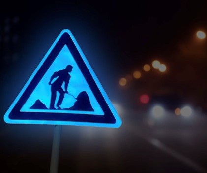 LumaSafe SignMark Glowing Traffic Sign 2